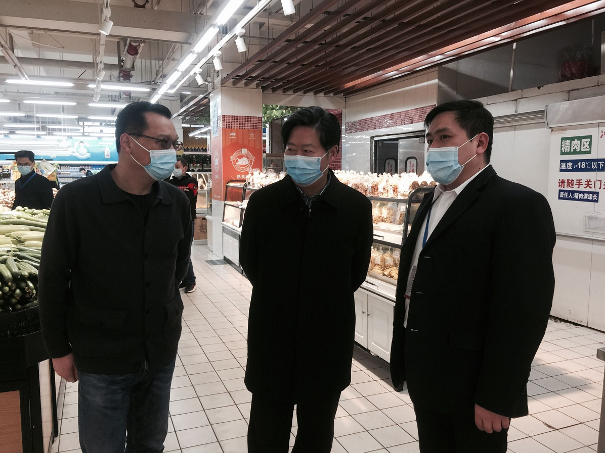 仇平贵调研我县外防输入内防反弹措施落实情况