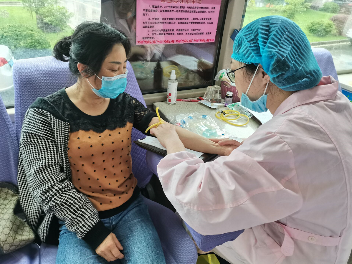 云梦县曾店镇我为群众办实事红色纽带传递温情无偿献血你我同行