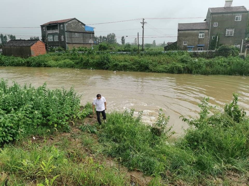云梦县沙河乡全力以赴防汛排涝