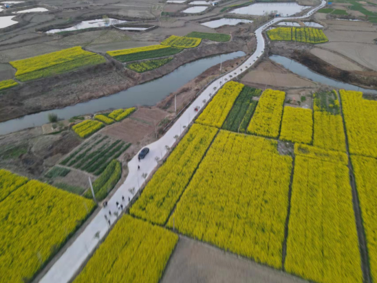 【秸秆禁烧在行动】吴铺镇:无人机巡查 助力秸杆禁烧_云上云梦