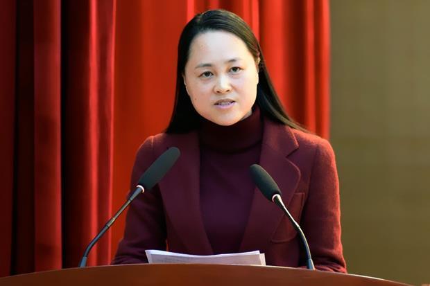 县委常委,宣传部部长朱凤英进行述责述廉"近年我县多名领导干部因插手