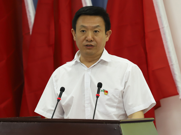 邱武在致辞中说,在各级党委和政府的正确领导下,我