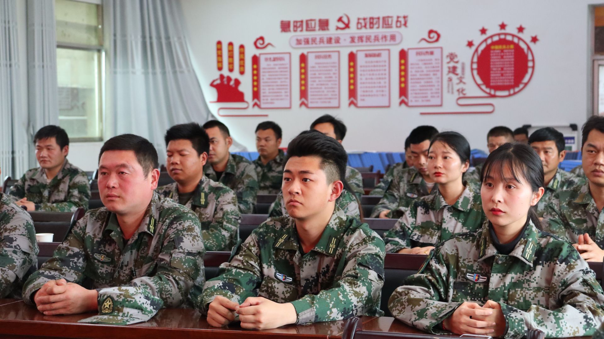 通城县人武部强力推进民兵整组工作成效显著