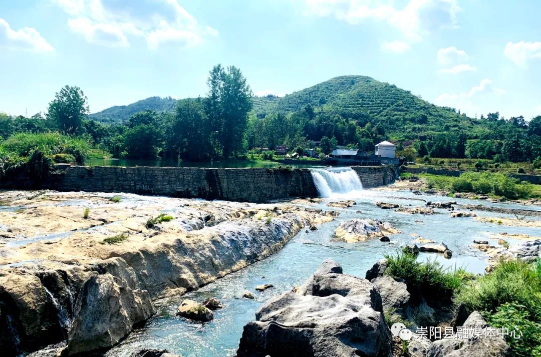 白霓镇人居环境哪村美流动红旗颁给它