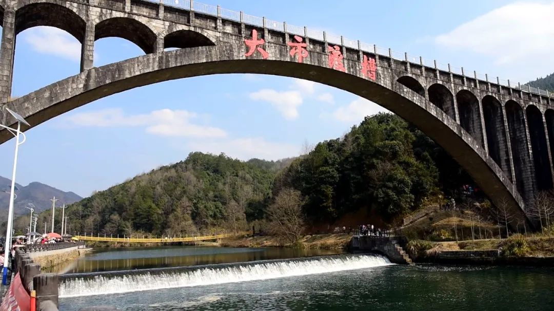 省政协调研组到崇阳县开展提升文化消费品质和历史文化名镇名村保护与