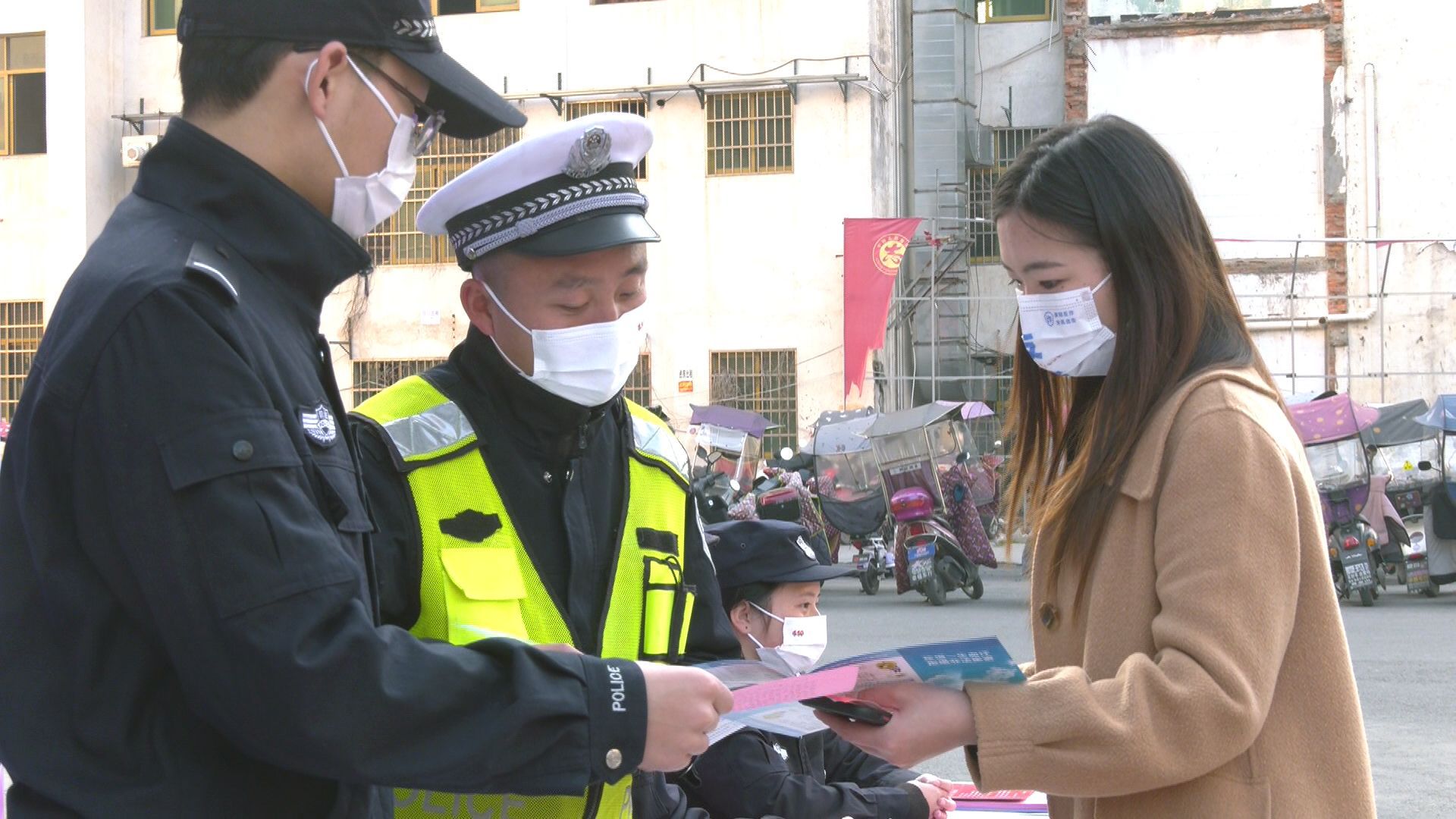 正在上传...