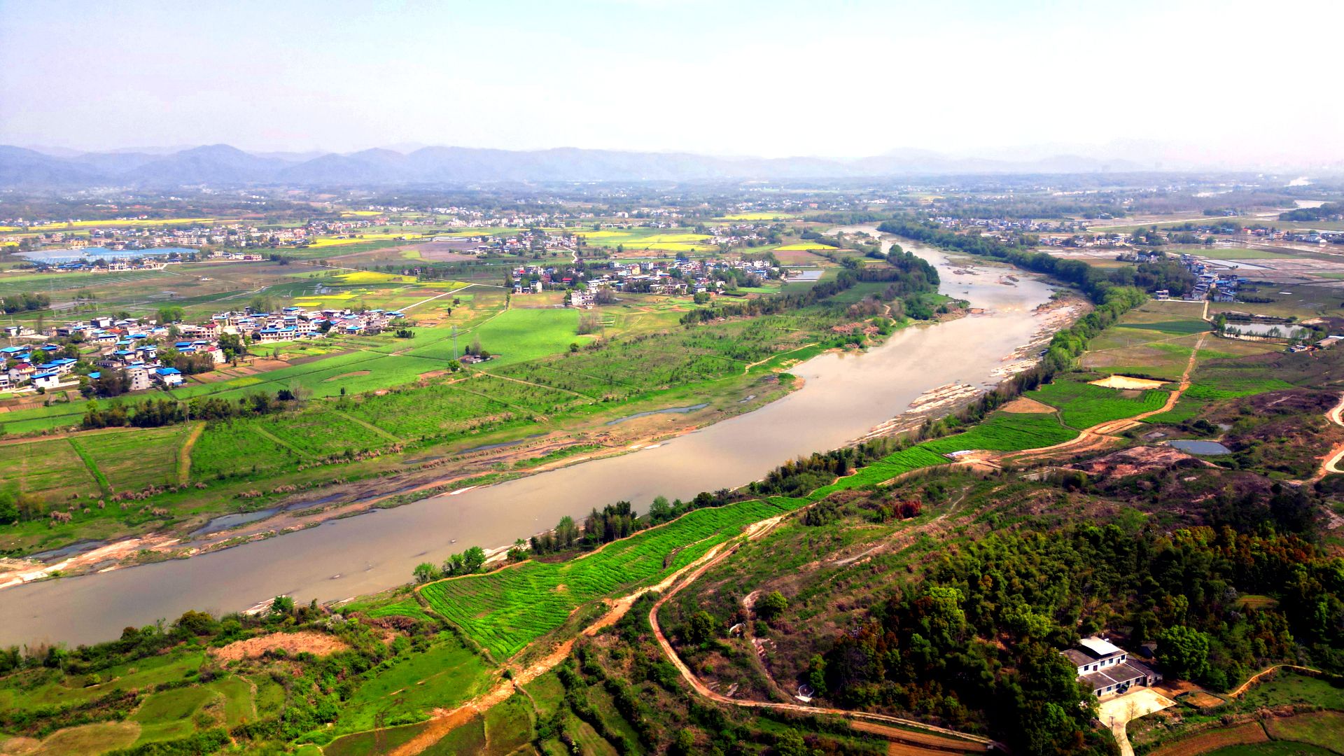 【记者乡村行(135)】崇阳县青山镇蔡墩村:"村ba"篮球赛 点燃乡村振兴