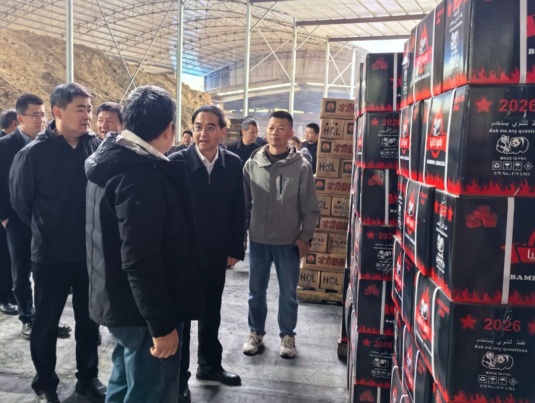 正在上传... 朱庆刚到崇阳调研特色淡水产品产业.jpg