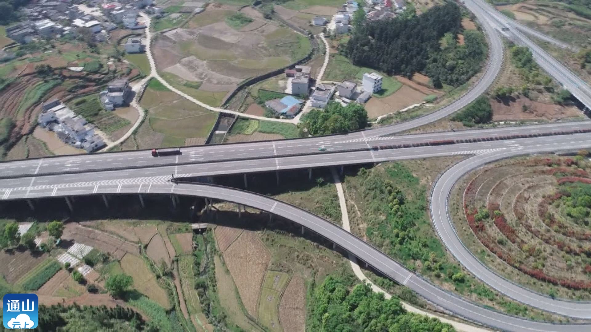 县交通运输局副局长邵陌说,咸九高速土地预审国家自然资源部已经核准