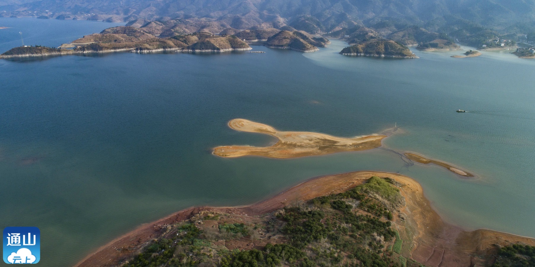 富水湖流域全面禁捕重拳出擊聯合執法通山馳而不息保護富水湖生態環境