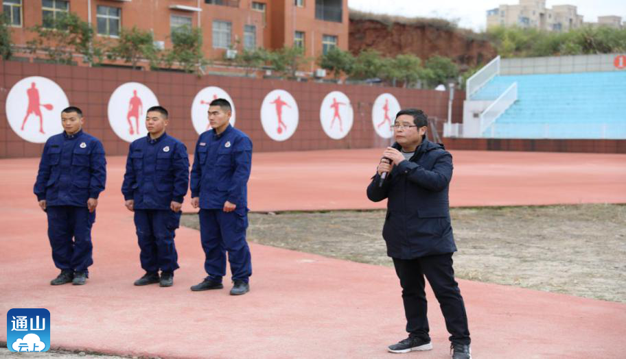 通山县职业教育中心开展消防应急演练护航师生生命安全
