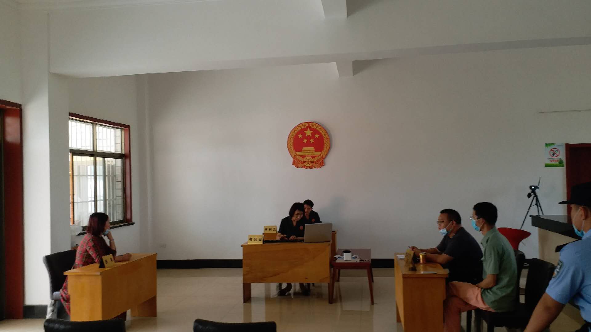 普法进社区服务解民忧应城长江流动法庭备受群众青睐