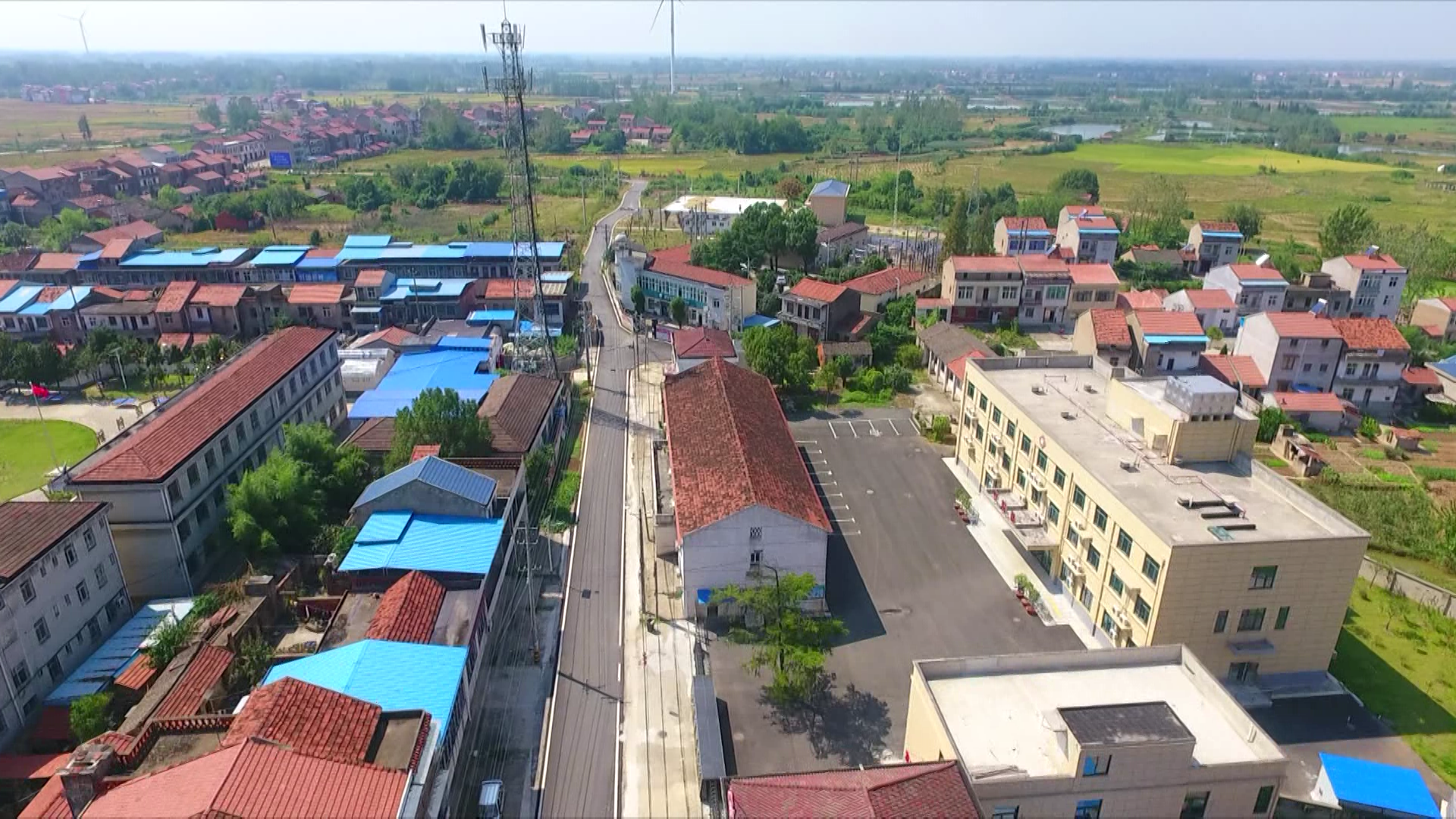 天鹅镇整合资金补短板打造功能镇区