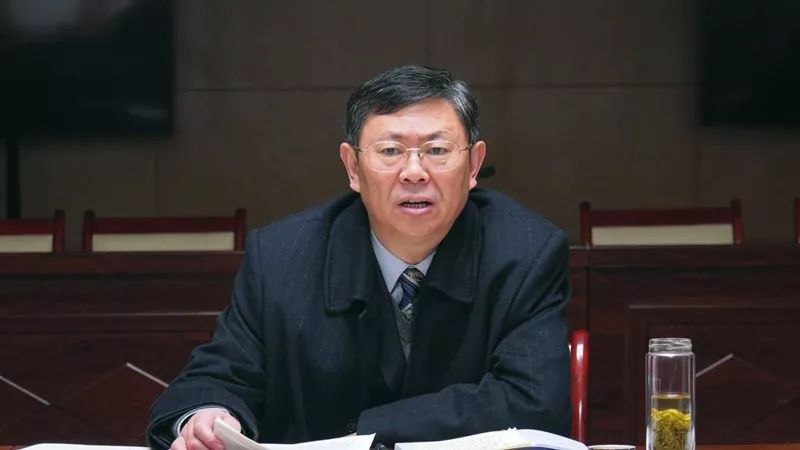 胡明刚等市领导参加人大,政协分组讨论