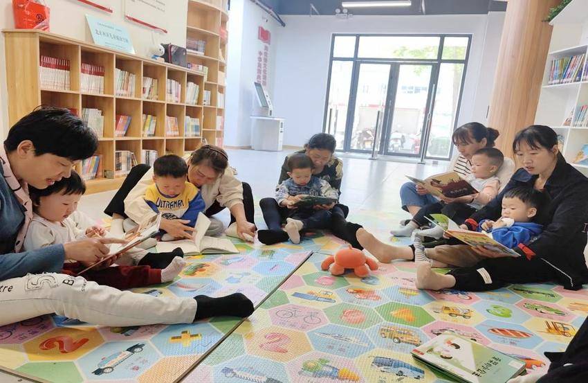 安陆市府城街道北正社区开展“萌宝成长之旅---开启智慧早教之门”公益亲子活动.docx