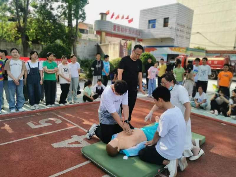 安陆市巡店镇：安全演练进校园学生成长护安澜.docx