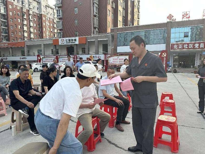安陆法院：“法治夜校”进社区  “共同缔造”话家风.docx