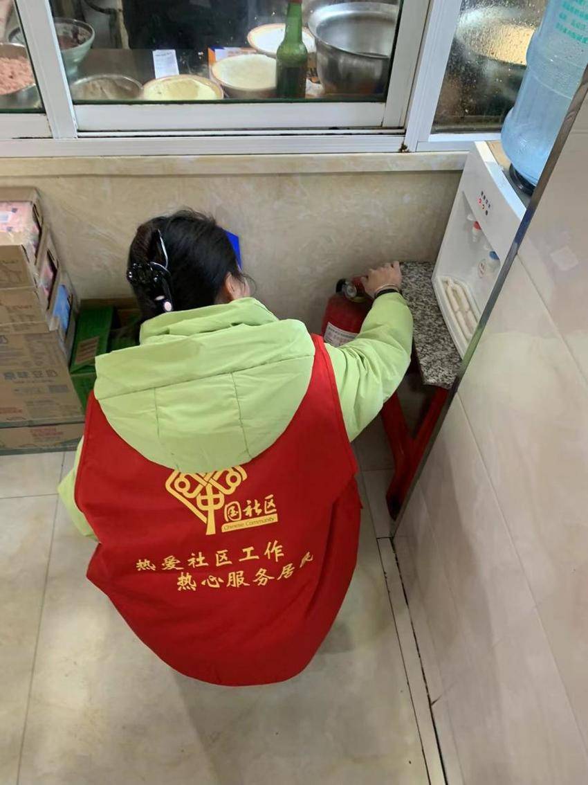 安陆市府城街道：中山社区全面开展冬季防火宣传活动.docx