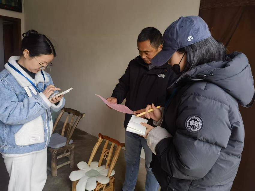 安陆市巡店镇有序推进孝感市第四次全国农业普查试点入户清查工作.doc