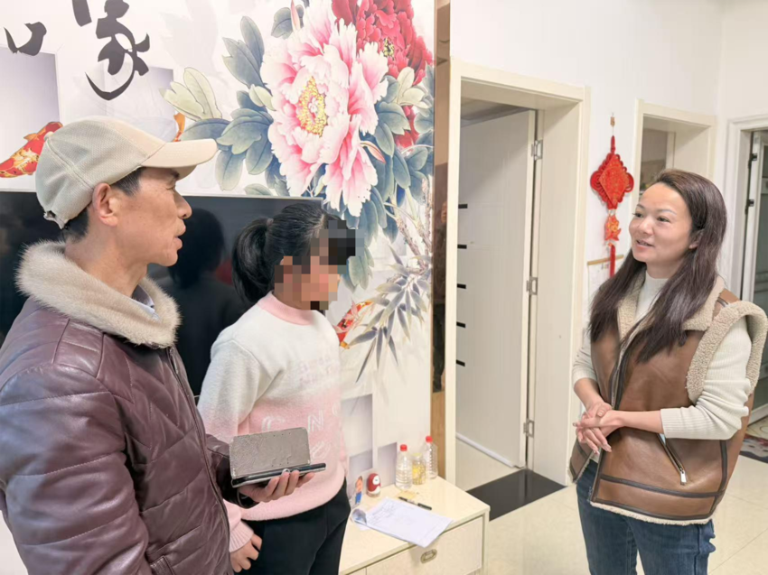 入户家访暖人心 家校携手护成长——南城联村小学开展教师入户家访活动.doc