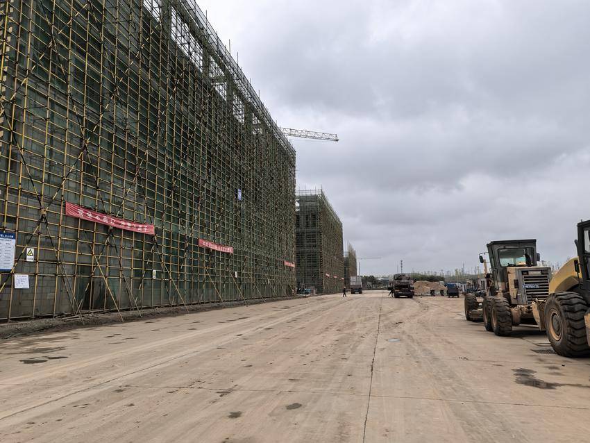 安陆市李店镇：春潮涌动启新程 项目建设“加速跑”.doc