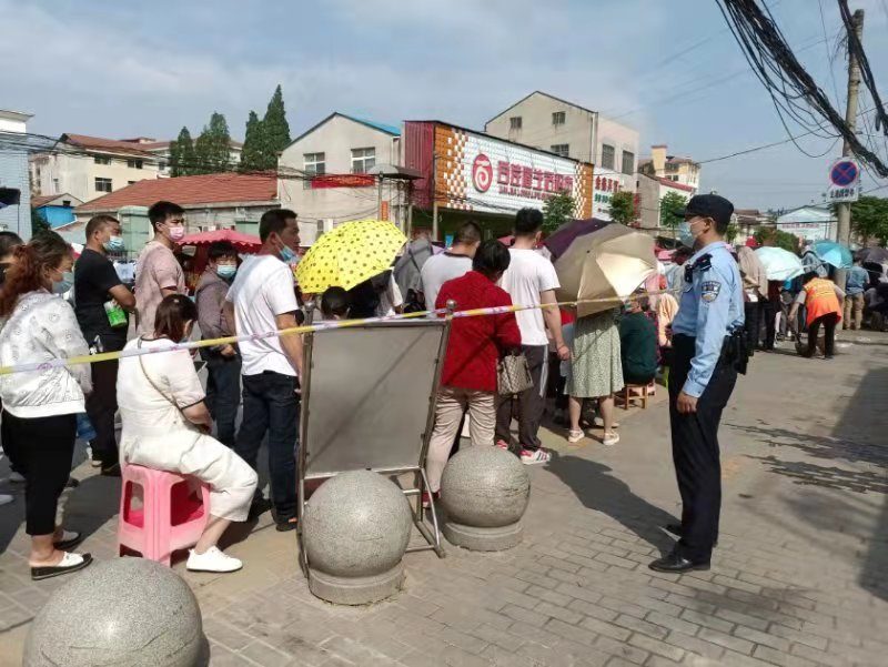 汉川市庙头镇政法力量助推新冠疫苗接种工作