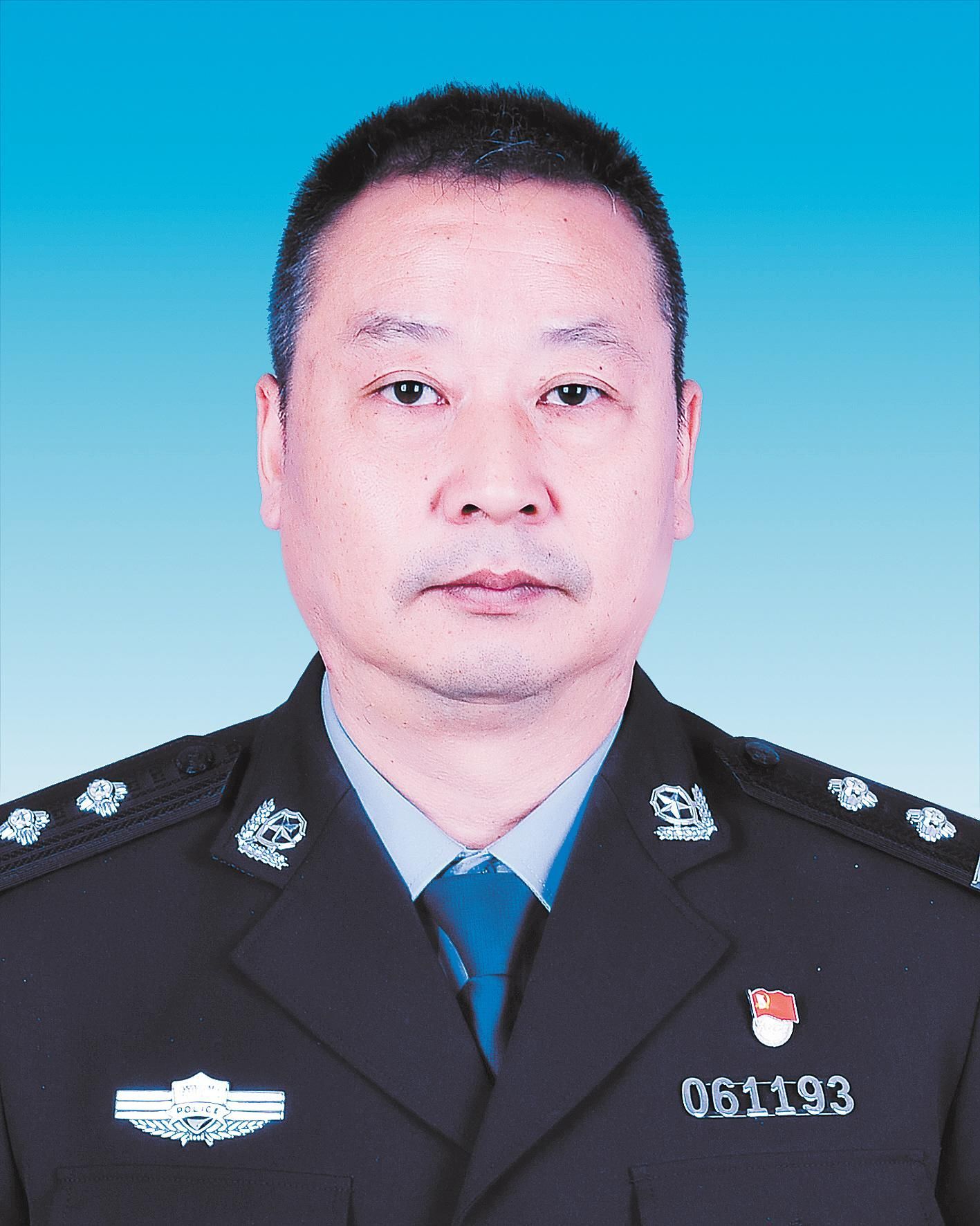 向荆楚楷模致敬汉川检察院检察官张荔光荣上榜