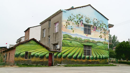 近年来,柳山湖镇按照"产业兴旺,生态宜居,乡风文明,治理有效,生活富裕