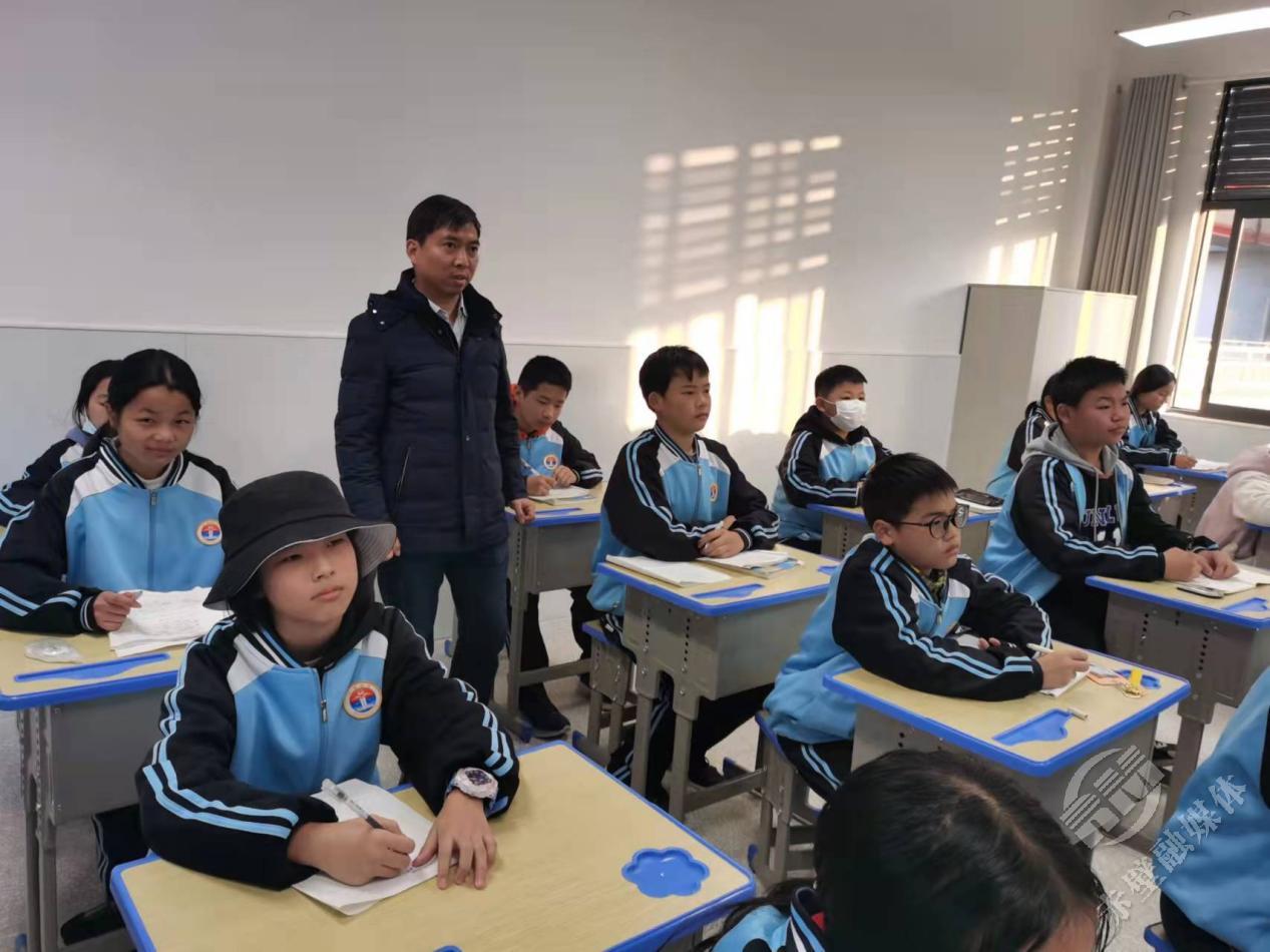 课后服务助力双减社团活动展示风采赤壁市第一初级中学第二课堂社团