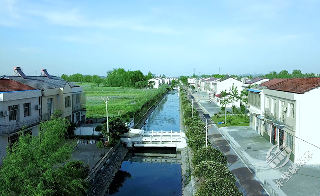 赤壁市赤壁镇干部搭台群众唱戏共同缔造蓬勃开展