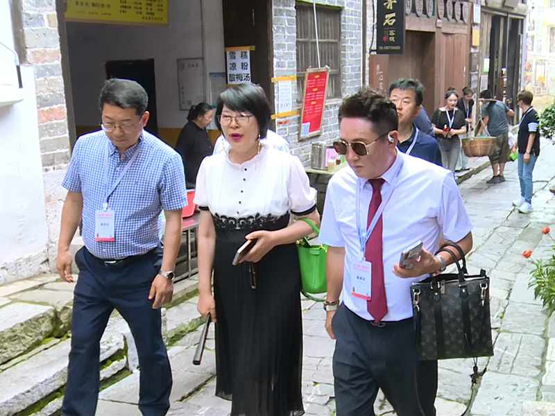 正在上传...