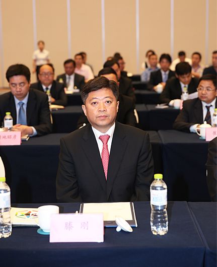 湖北省副省长曹广晶曹广晶讲话 滕刚作推介 吴海涛主持我市举行日商