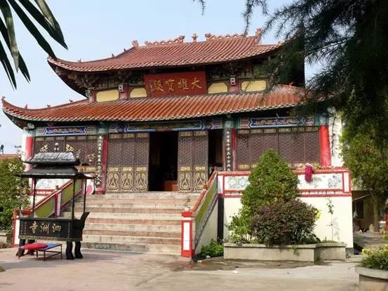 泗洲寺位于湖北省孝感市云梦县下辛店镇境内的圣寿山上,始建于梁代