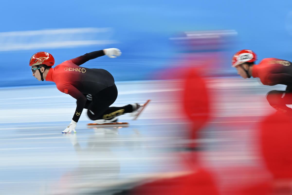 冬奥会短道速滑首金图片