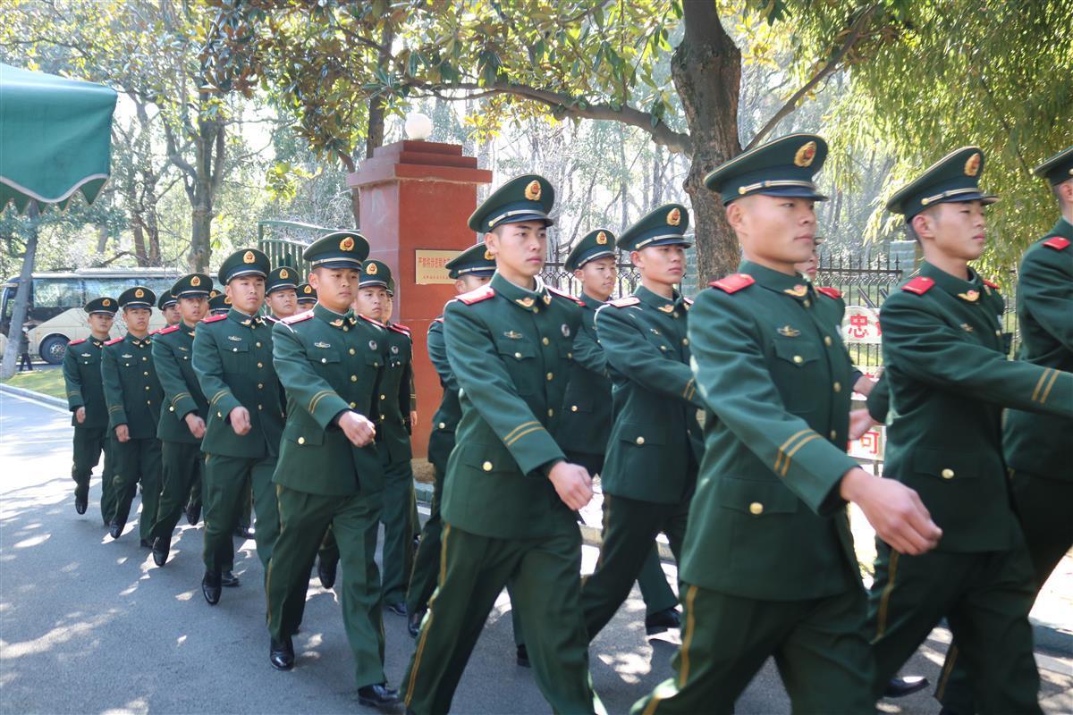 武汉武警部队图片
