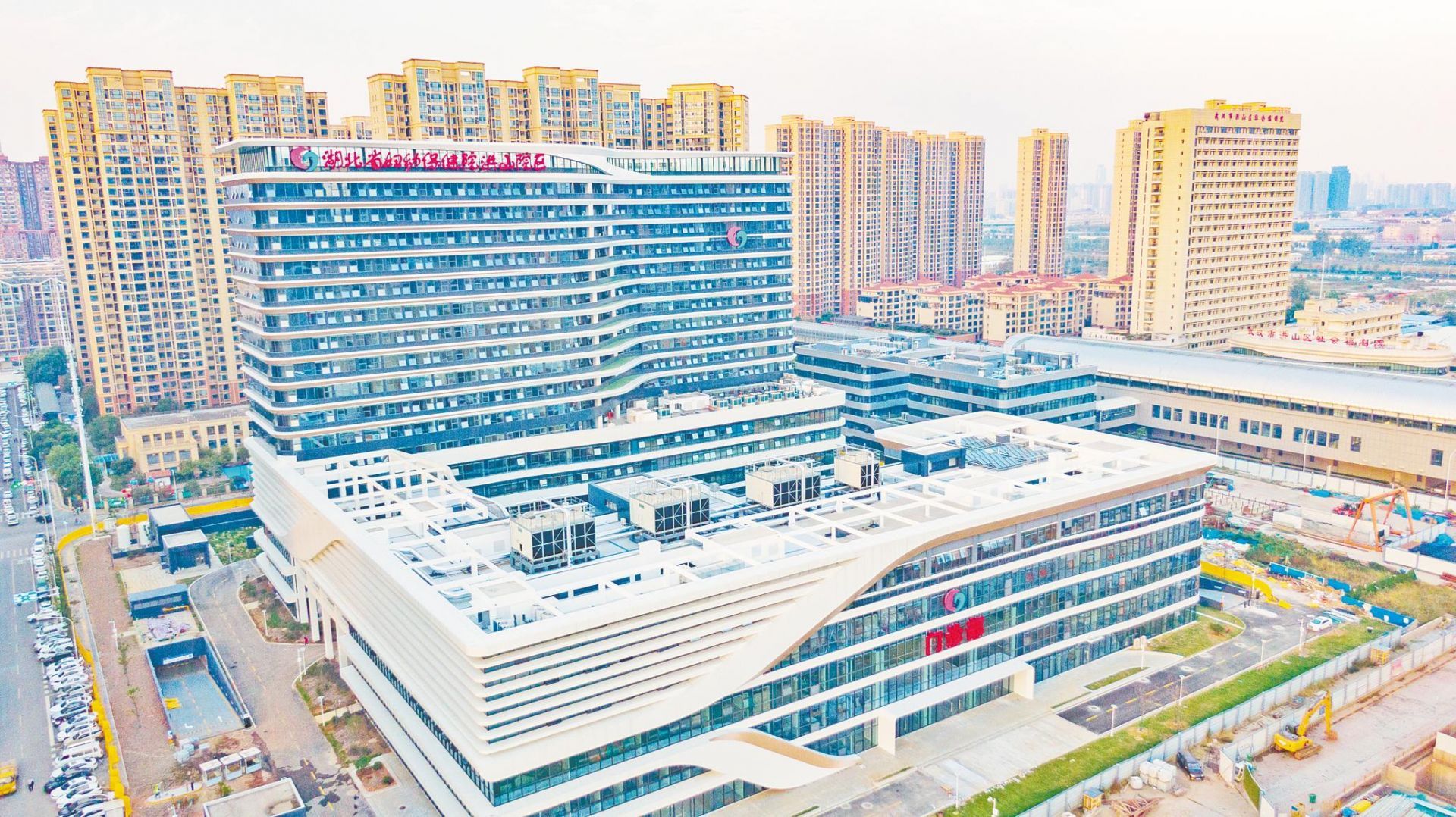 湖北省妇幼洪山院区竣工