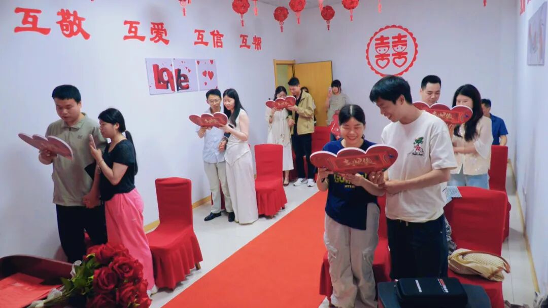 b550b29da42b3548d578f9d3b855ce38.jpg