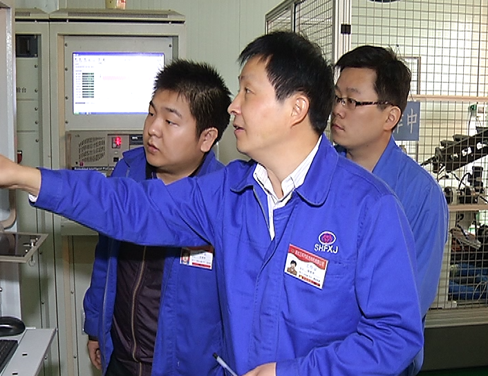 人才先锋徐前华技术研发专家从基层磨砺而来