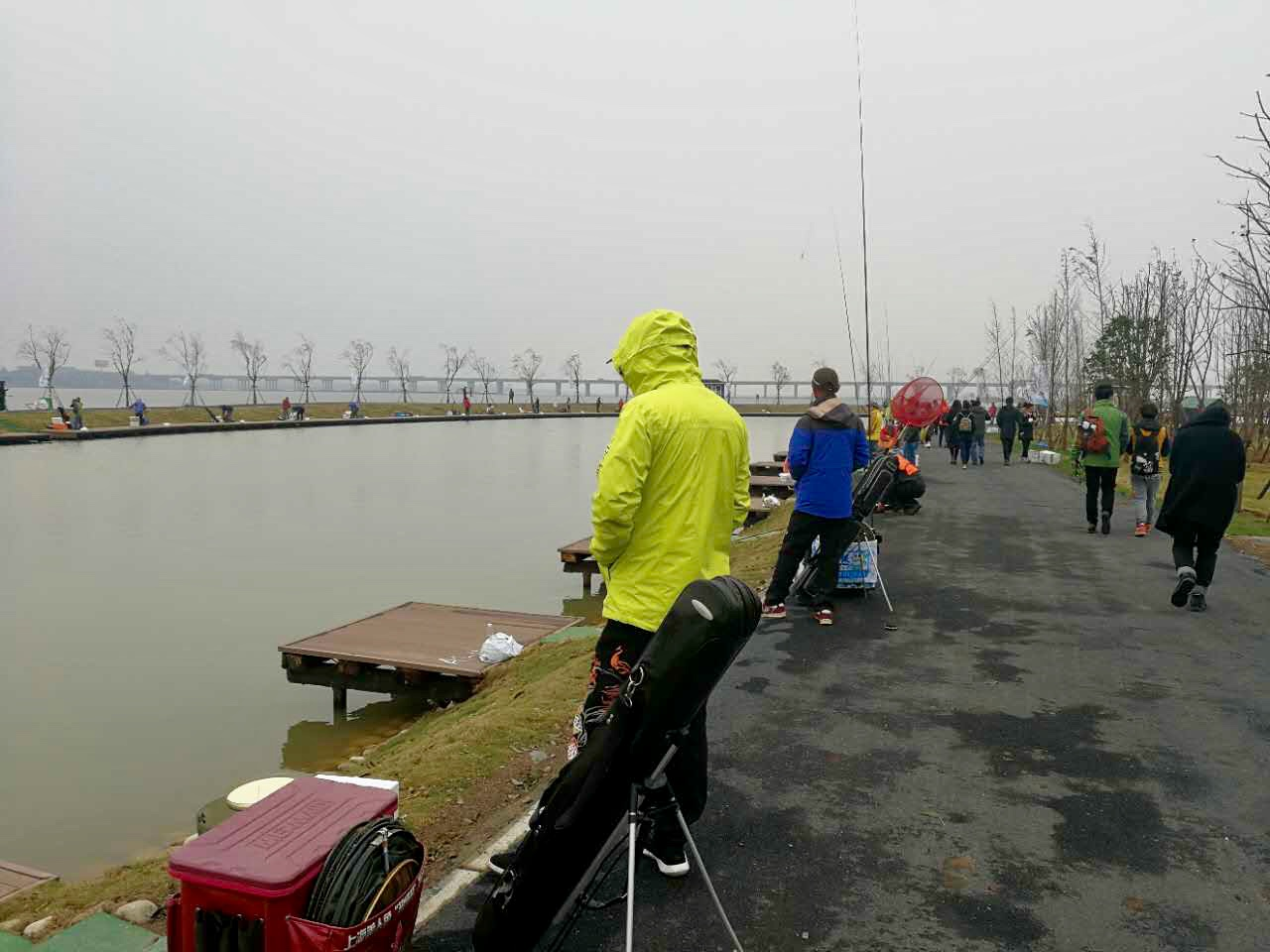 梓山湖钓鱼图片