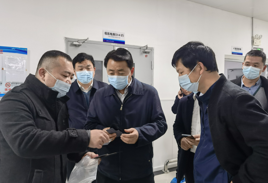 杨良锋在赤壁调研时要求以优质服务助推企业高质量发展