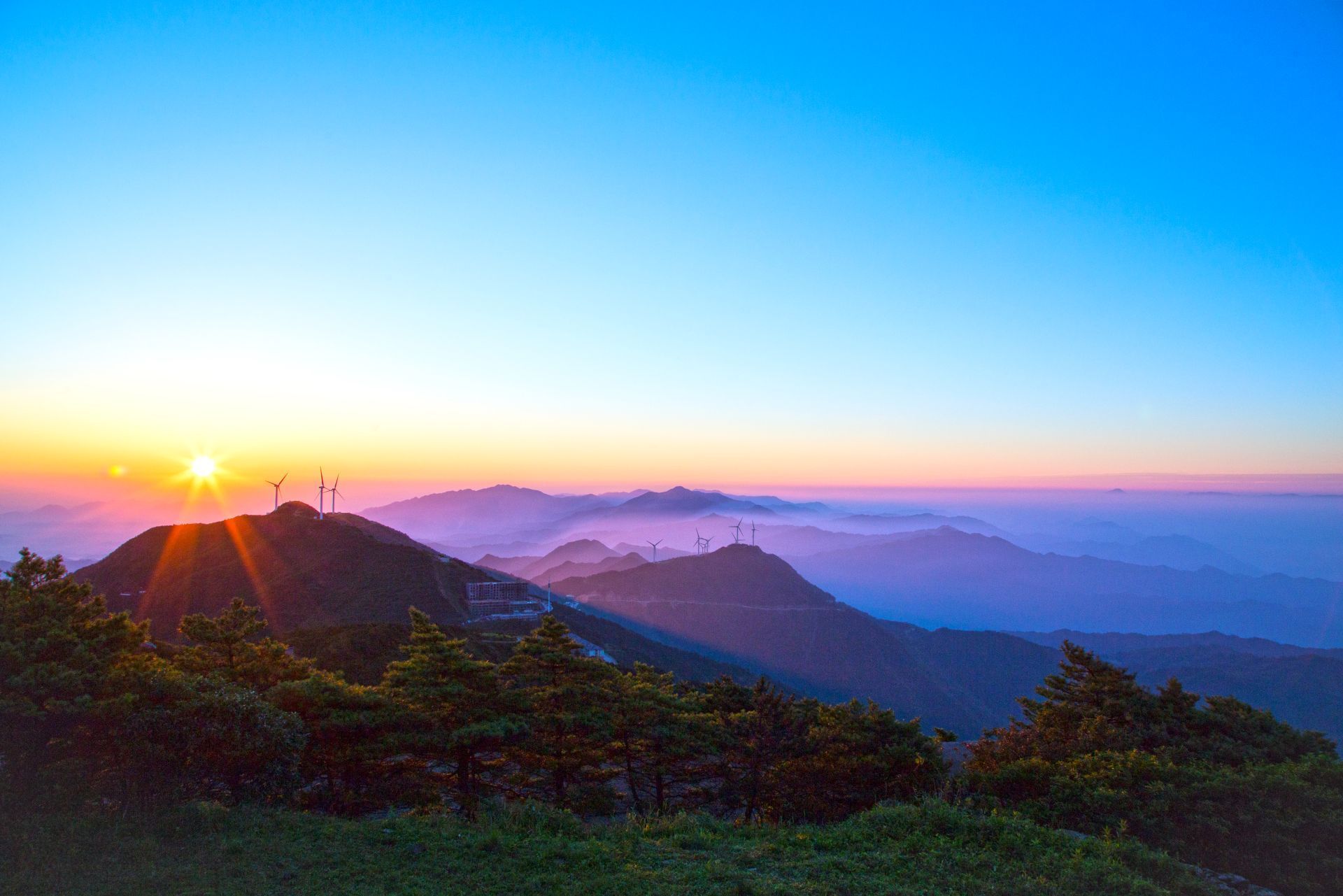 九宫山日出图片