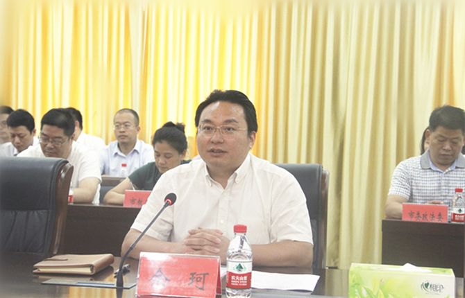 副市长曾伟昕与人保财险湖北省分公司副总经理,武