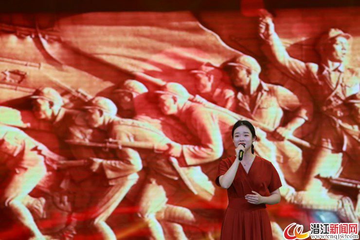 江汉职院举办传承红色经典弘扬抗疫精神主题清明诗会