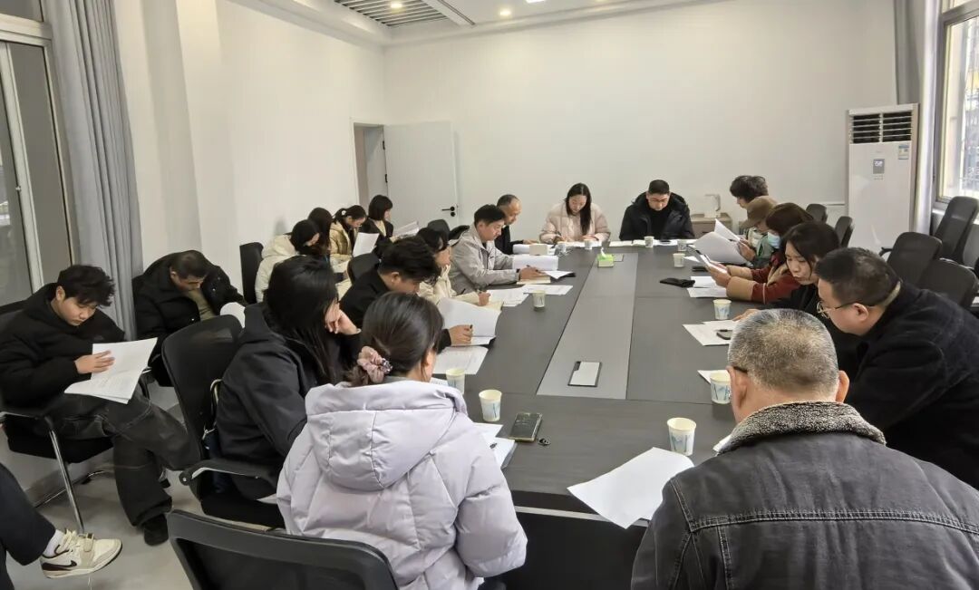 党旗插在治理一线 服务暖到群众心间