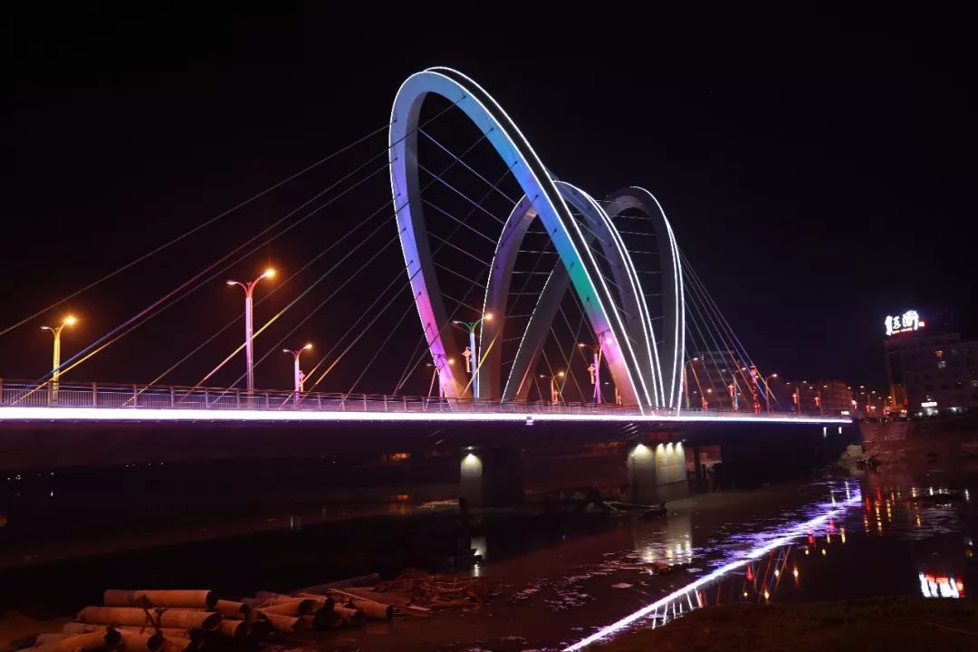 随州颜值最高桥梁——新水一桥昨日试通车!