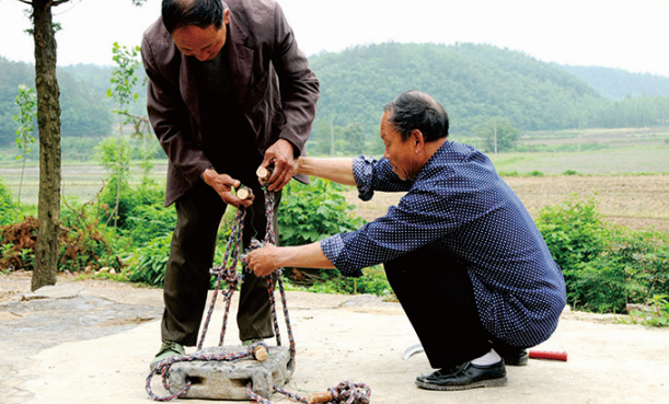 非遗过大年文化进万家7打硪号子