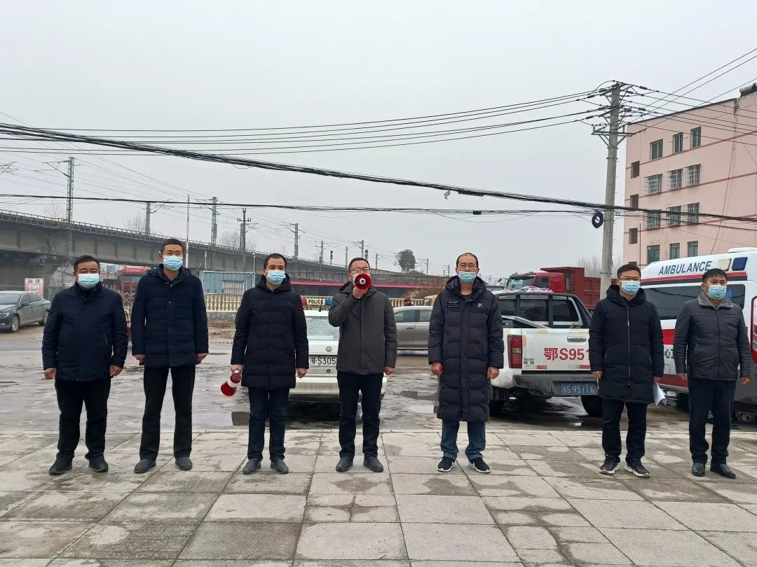 唐县镇开展应对低温雨雪冰冻天气应急演练
