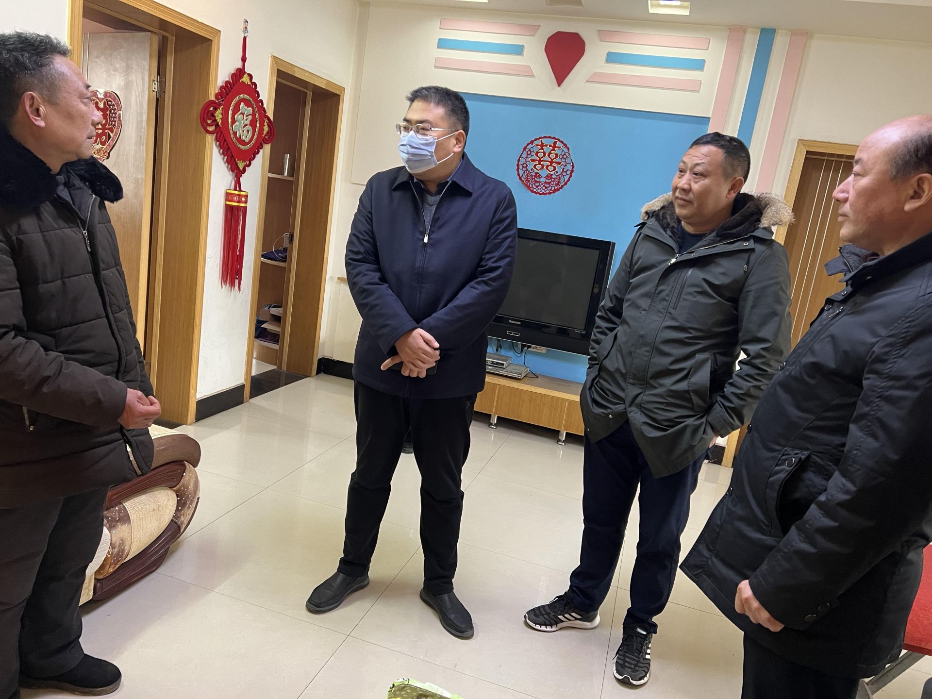 县领导到唐县镇走访慰问困难党员群众_云上随县