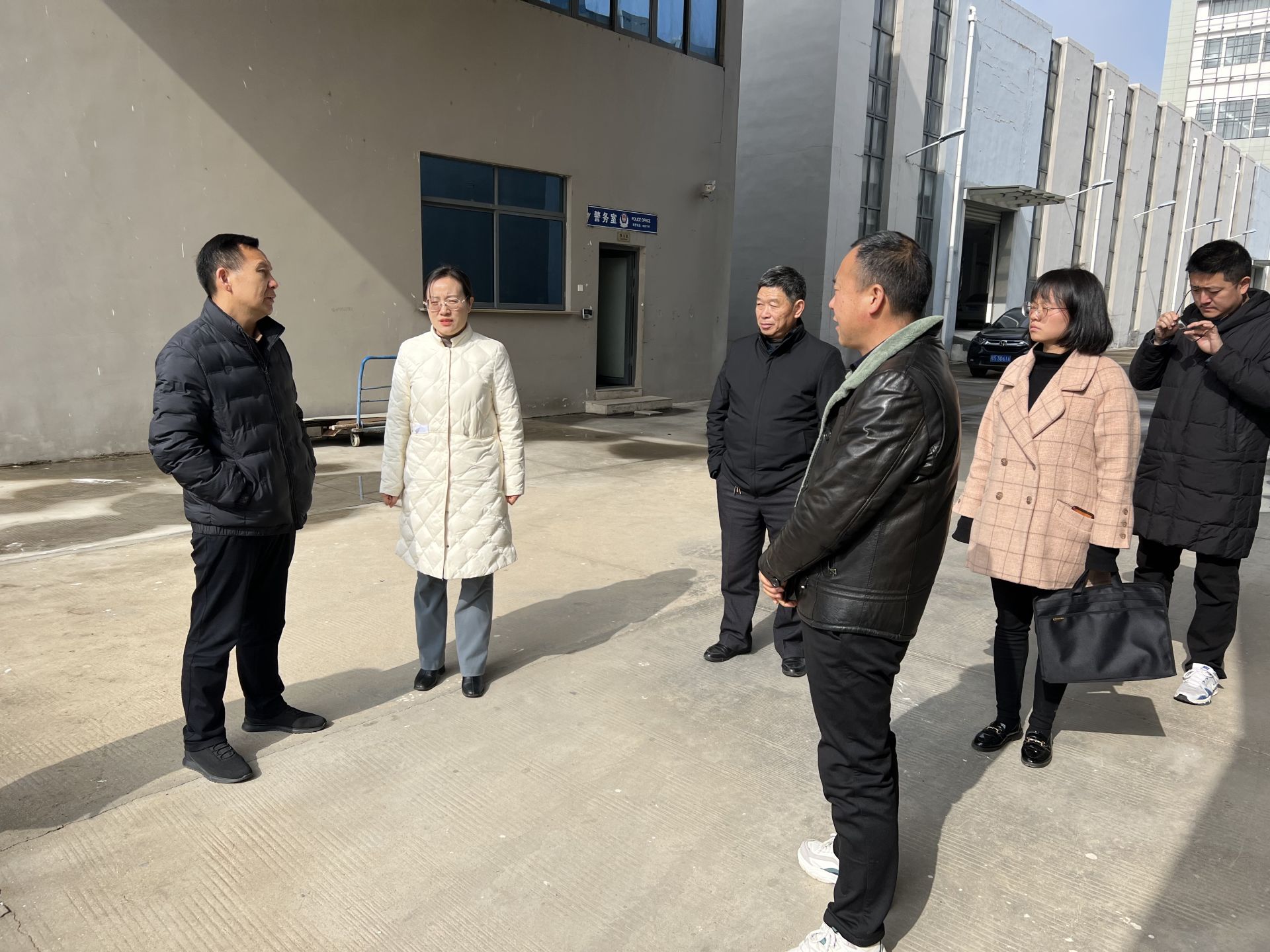 3月23日,县人大常委会副主任王笠到殷店镇,草店镇调研重点项目建设周