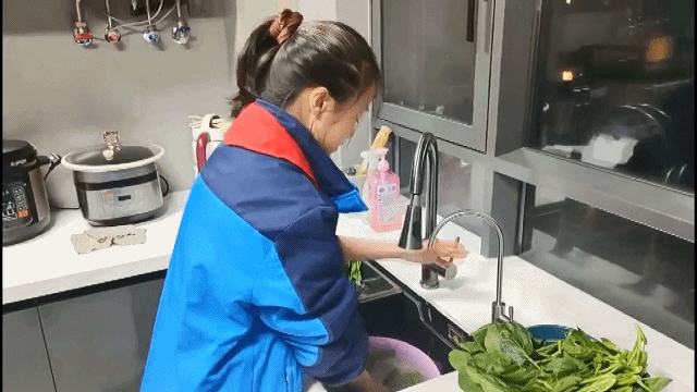 “减负”到“增能” 我市学校落实“无作业日”202512111935285